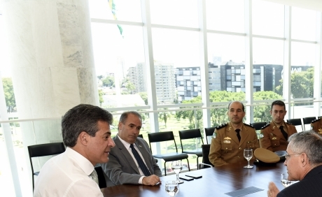 Conselheiros da ASSOFEPAR visitam o Governador Beto Richa